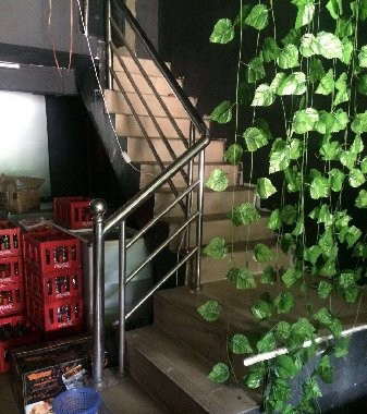 商业街餐厅低价转让
